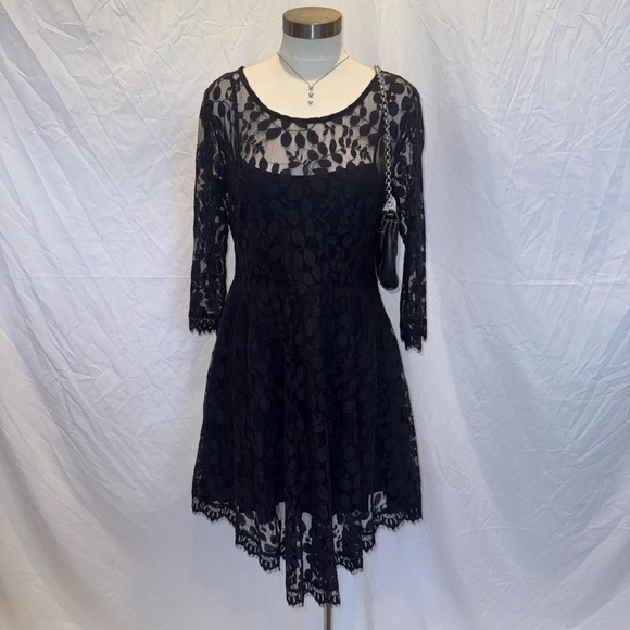 NWOT Free People Black Floral Lace Dress - Picture 3 of 9